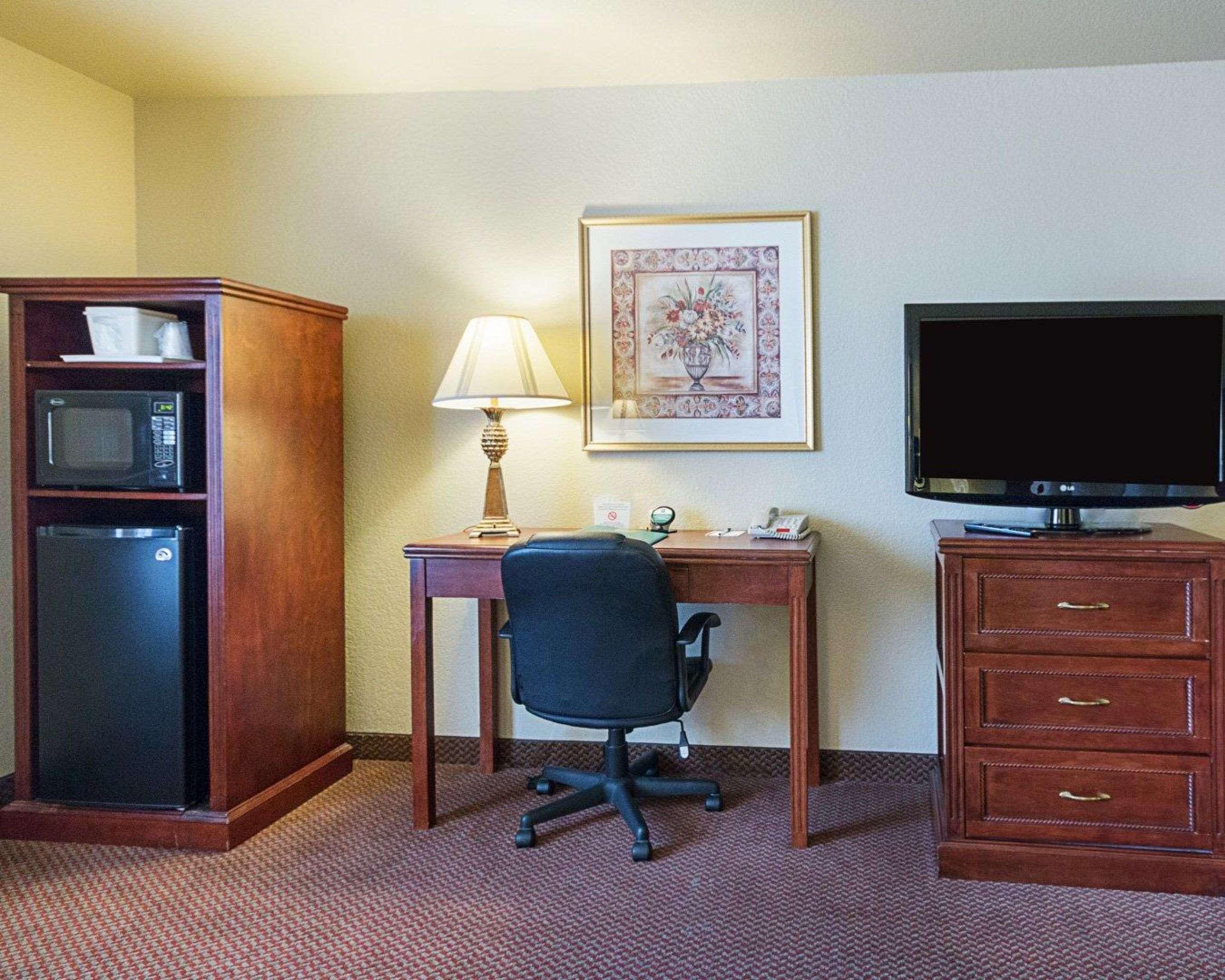 Comfort Inn & Suites Lubbock Exterior photo
