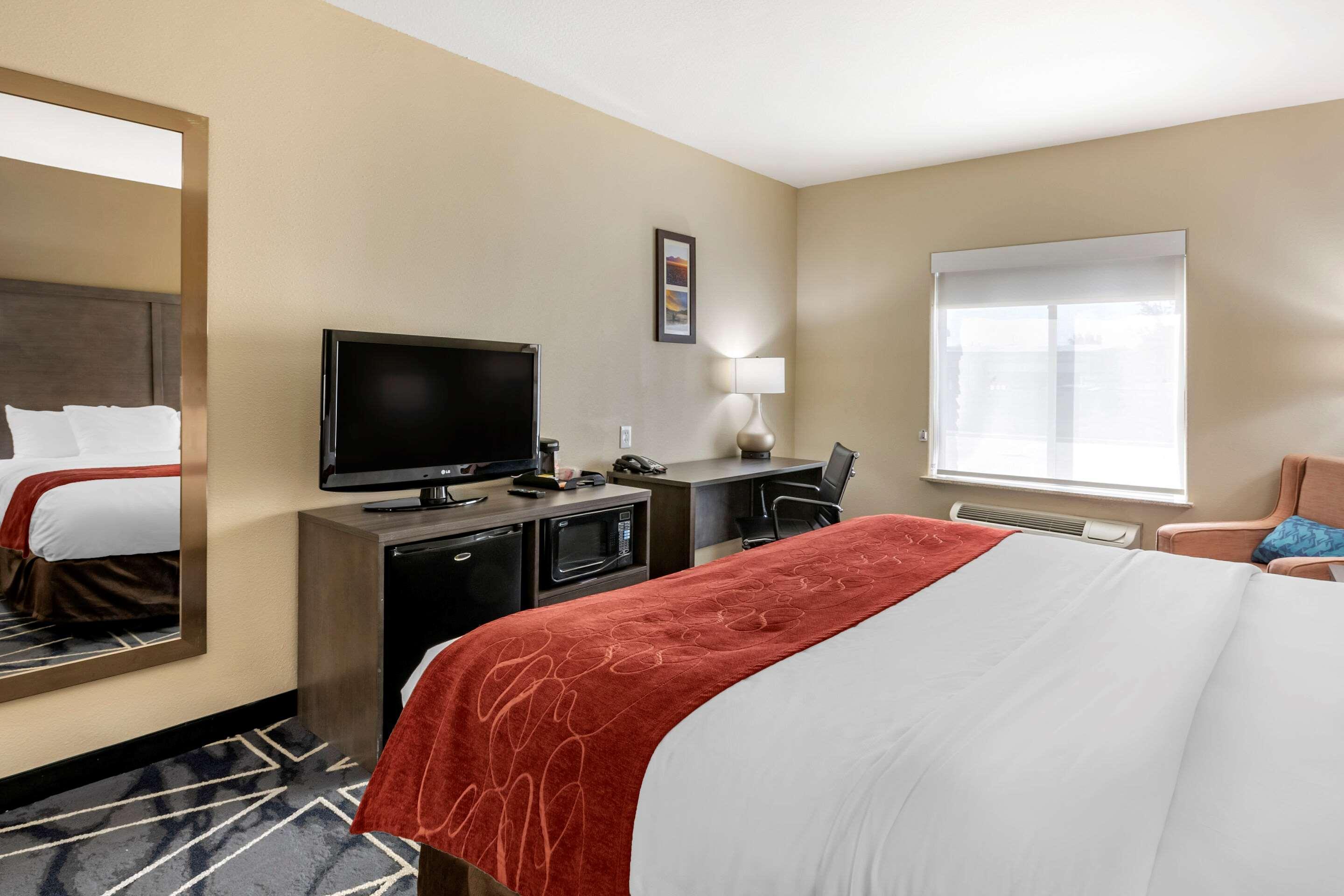 Comfort Inn & Suites Lubbock Exterior photo