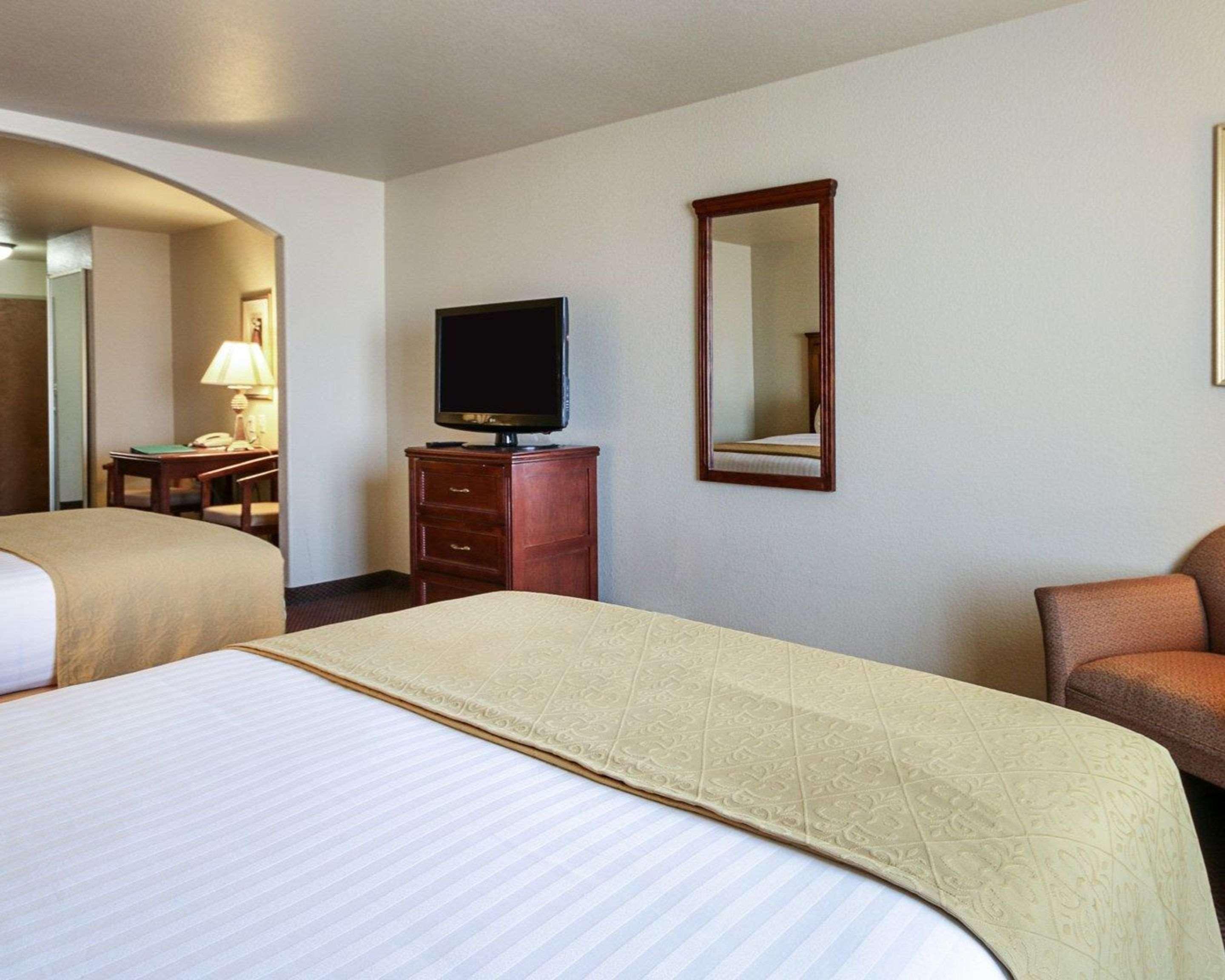 Comfort Inn & Suites Lubbock Exterior photo