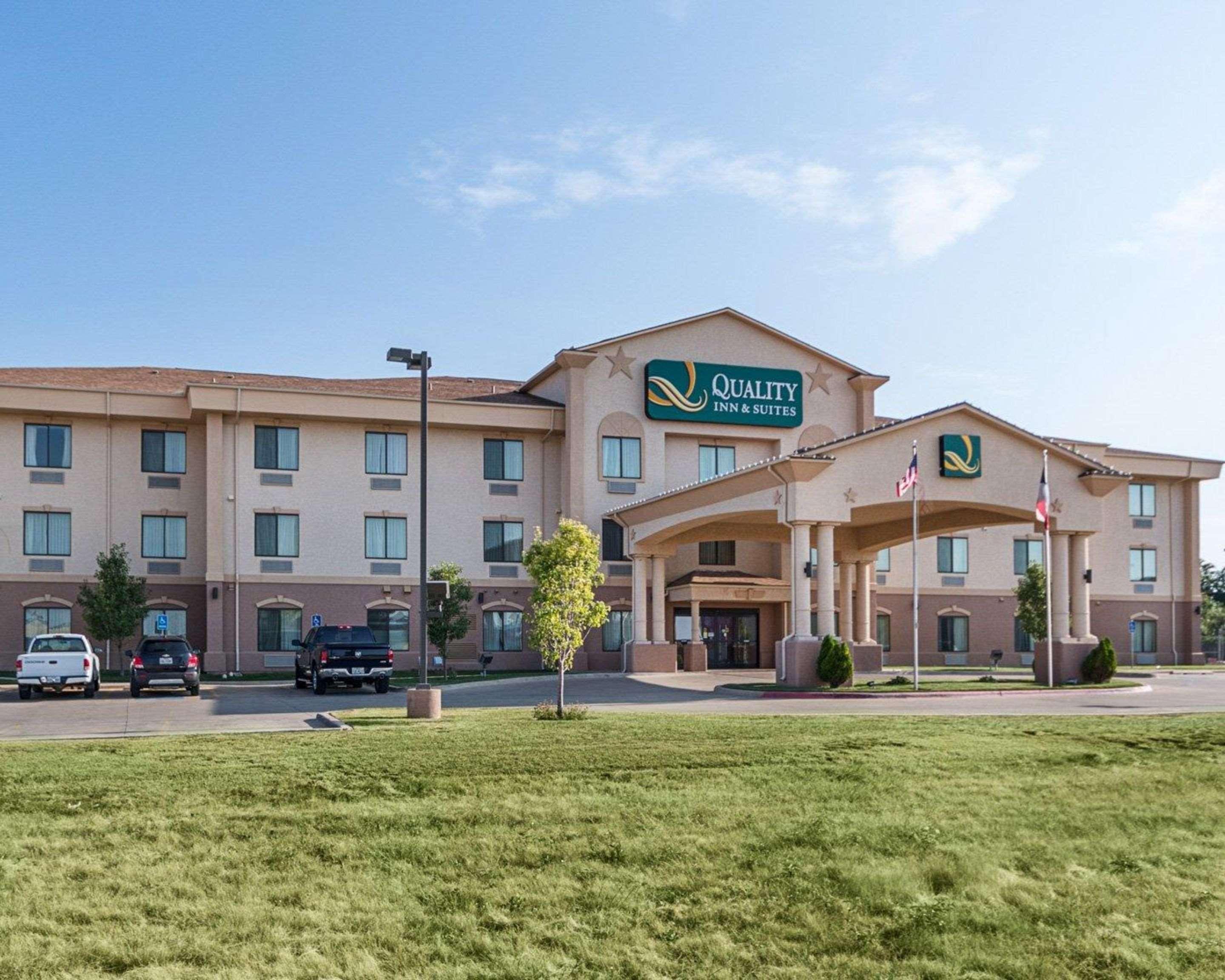 Comfort Inn & Suites Lubbock Exterior photo